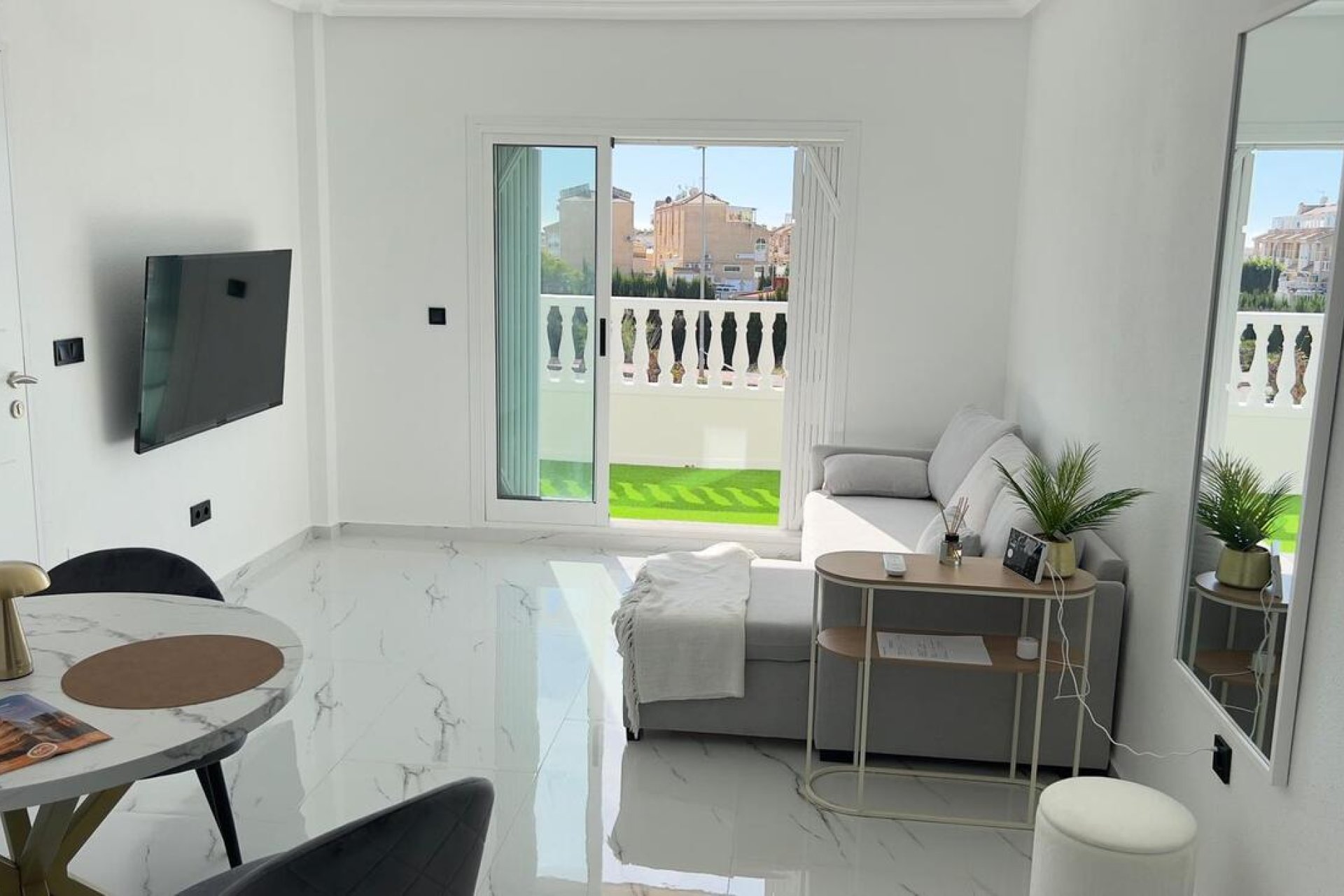 Reventa - Apartment -
Orihuela Costa