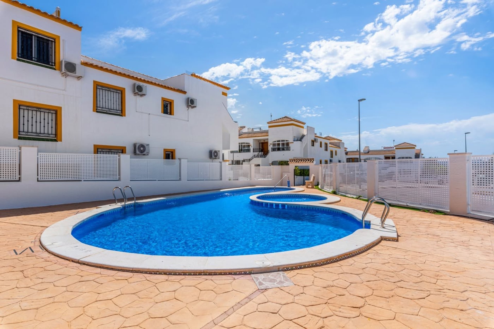 Reventa - Apartment -
Orihuela - Entre Naranjos Vistabella