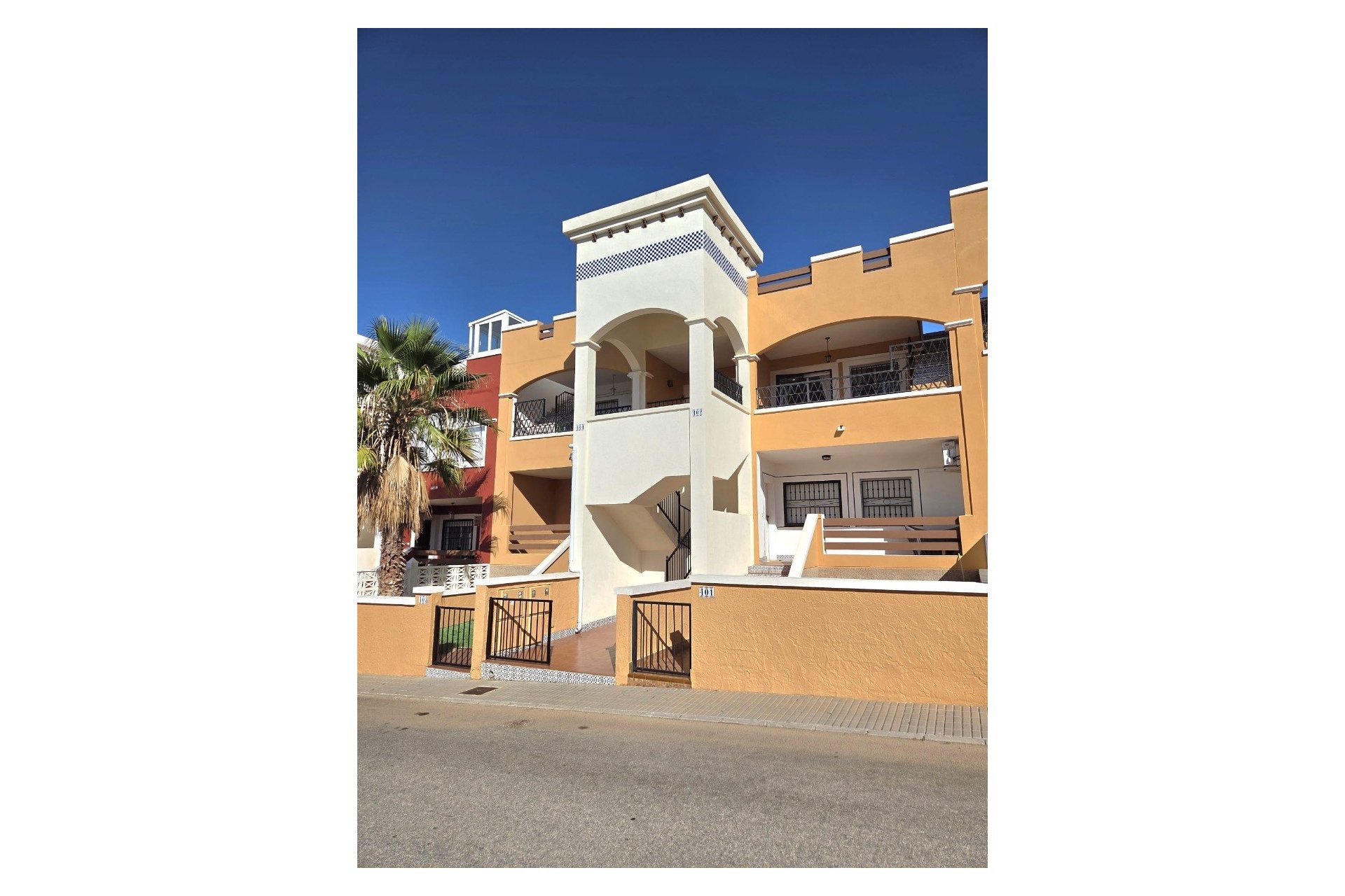 Reventa - Apartment -
Orihuela - Los Balcones