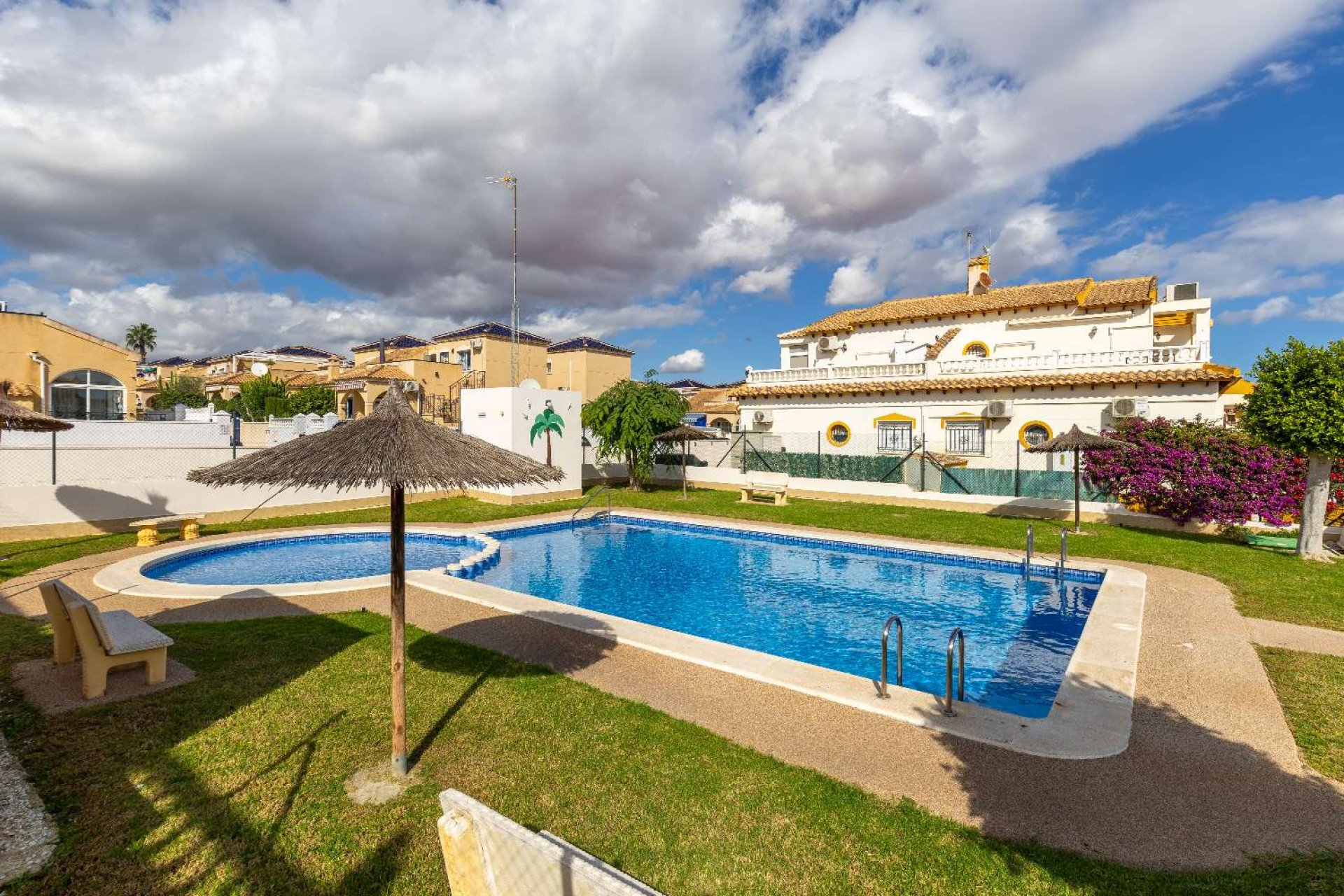 Reventa - Apartment -
Orihuela - Orihuela Costa