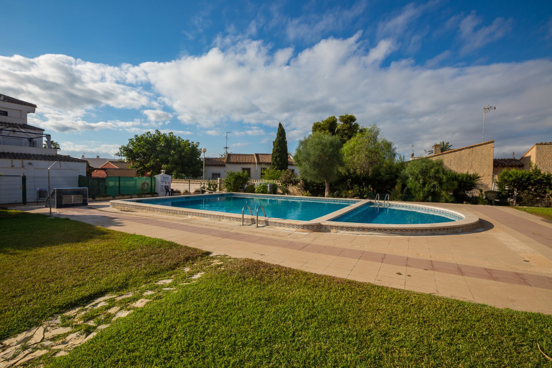 Reventa - Apartment -
Punta Prima - Beachside