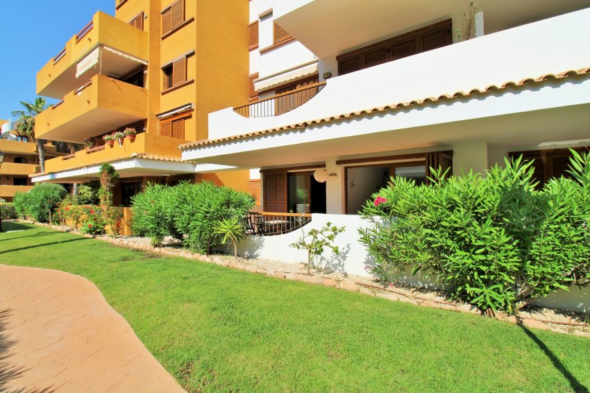 Reventa - Apartment -
Punta Prima