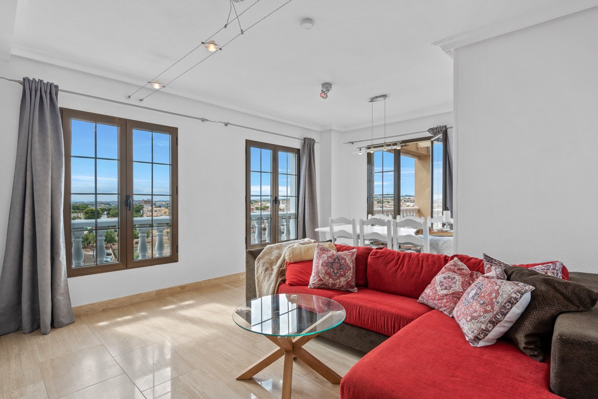 Reventa - Apartment -
Punta Prima