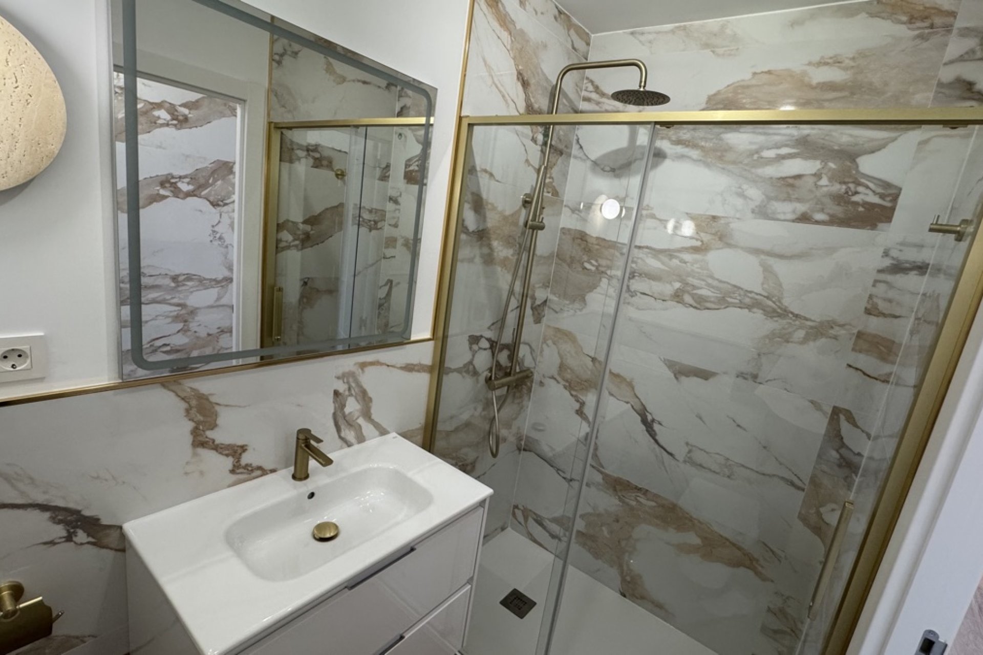 Reventa - Apartment -
Punta Prima