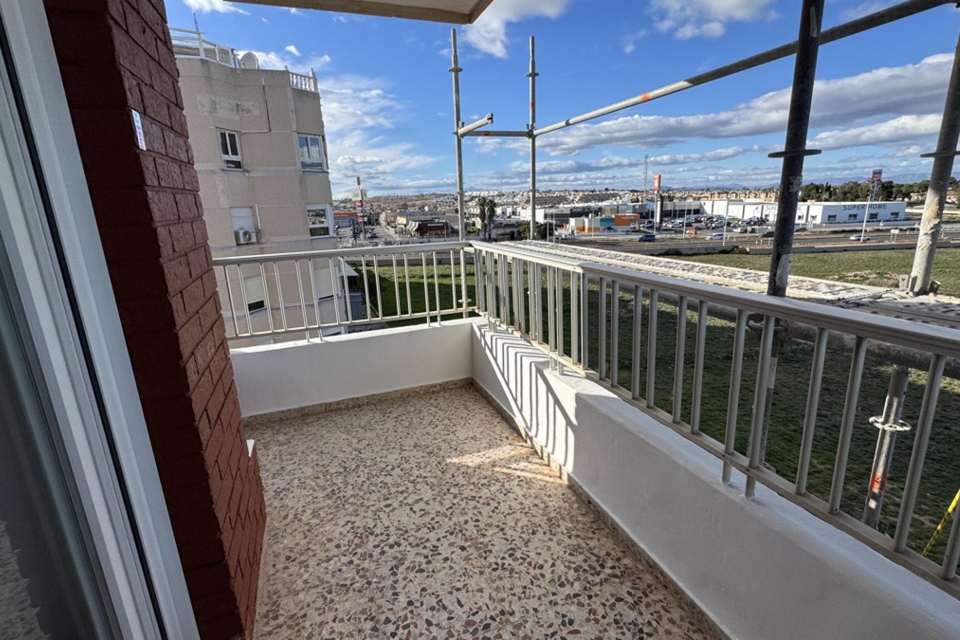 Reventa - Apartment -
Punta Prima