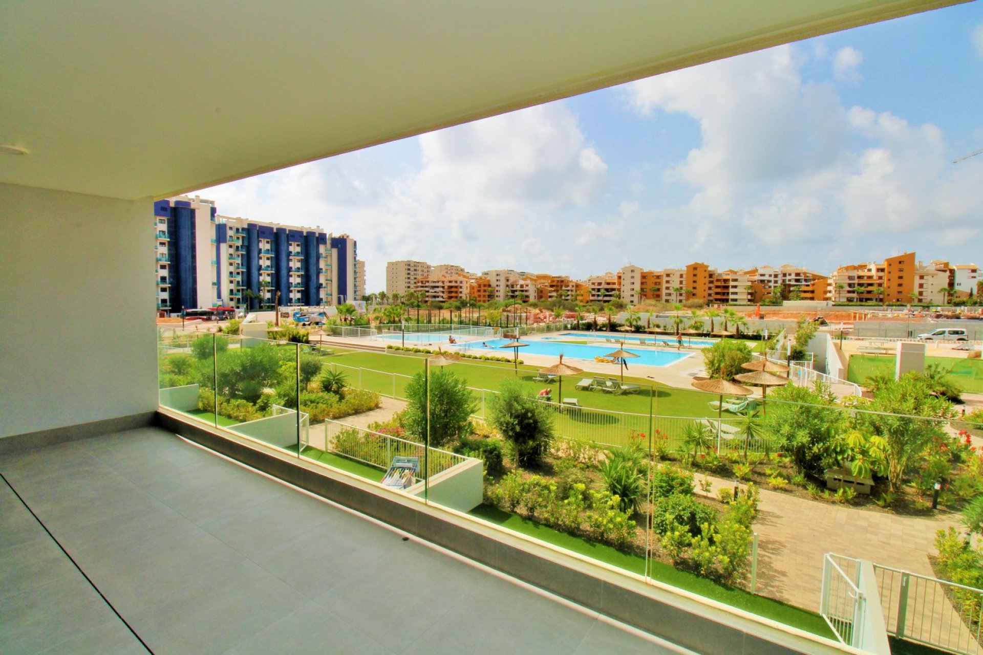 Reventa - Apartment -
Punta Prima