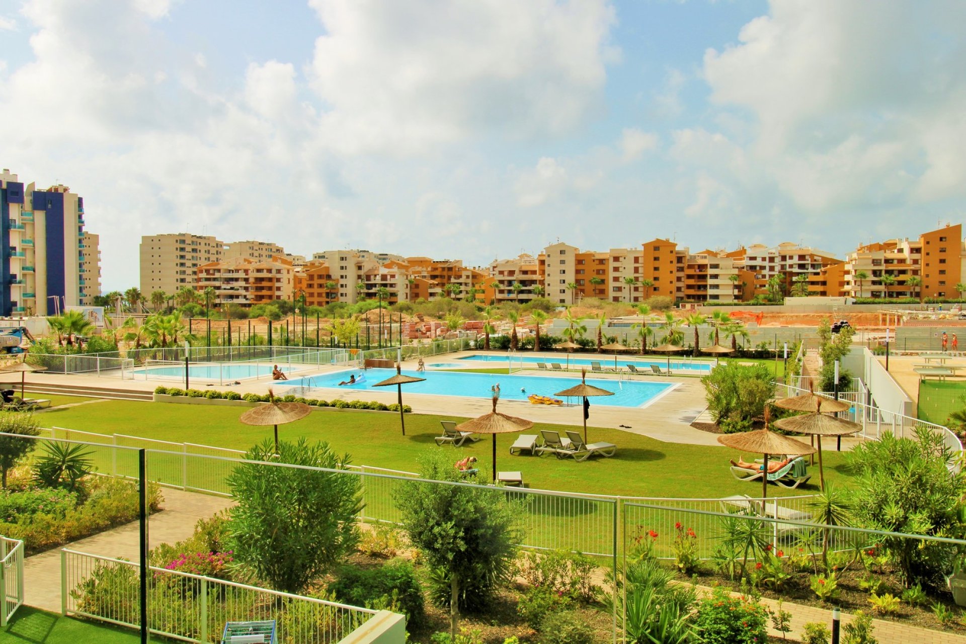 Reventa - Apartment -
Punta Prima