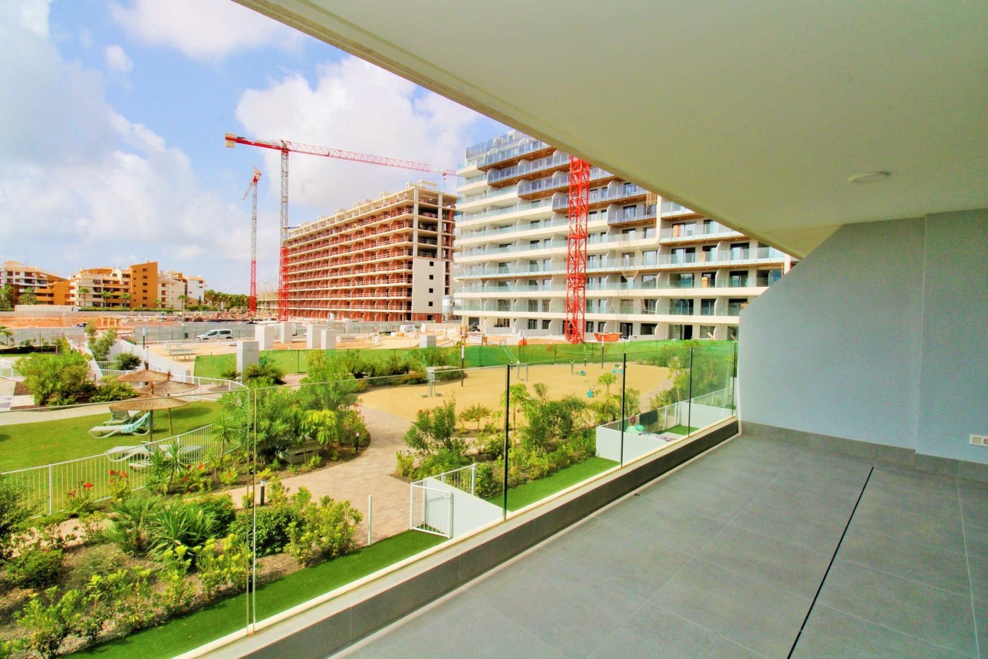 Reventa - Apartment -
Punta Prima