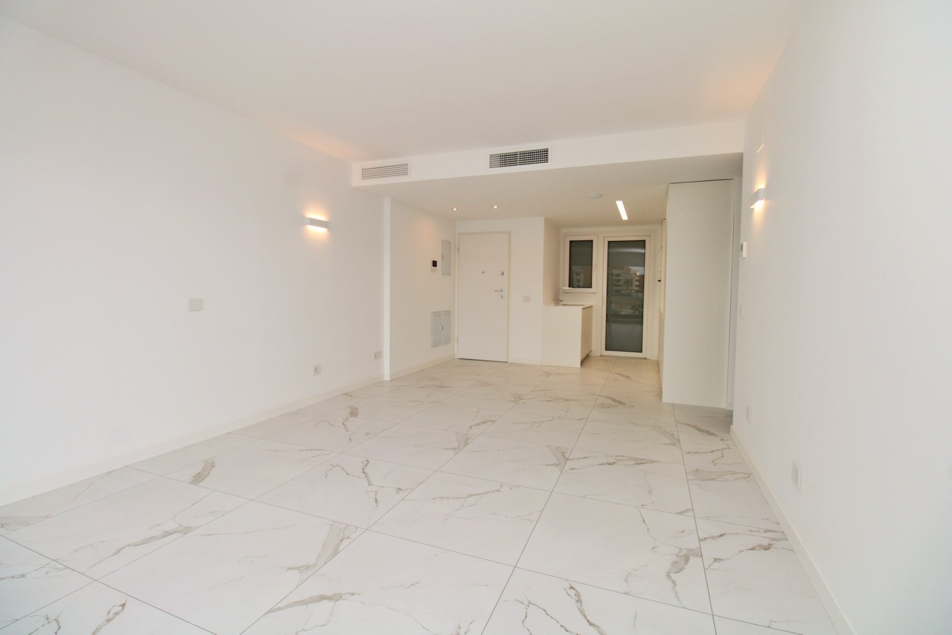 Reventa - Apartment -
Punta Prima