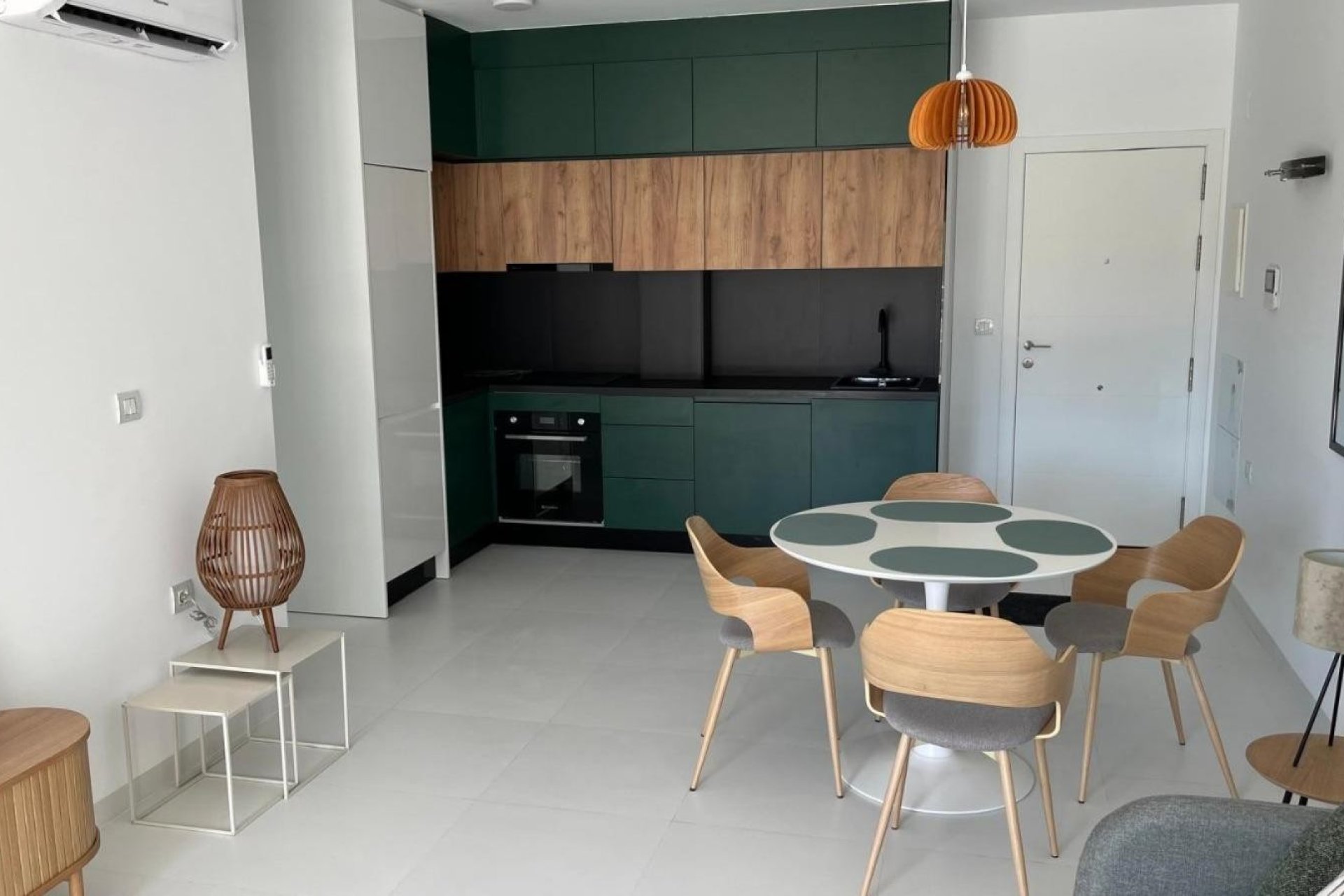 Reventa - Apartment -
San Miguel de Salinas
