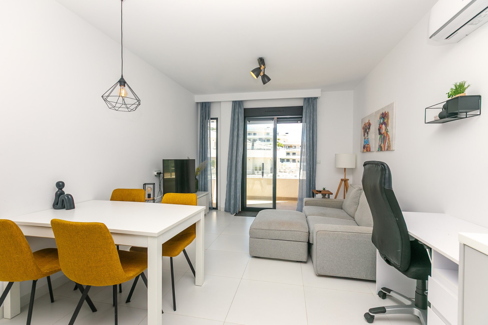 Reventa - Apartment -
San Miguel - San Miguel De Salinas