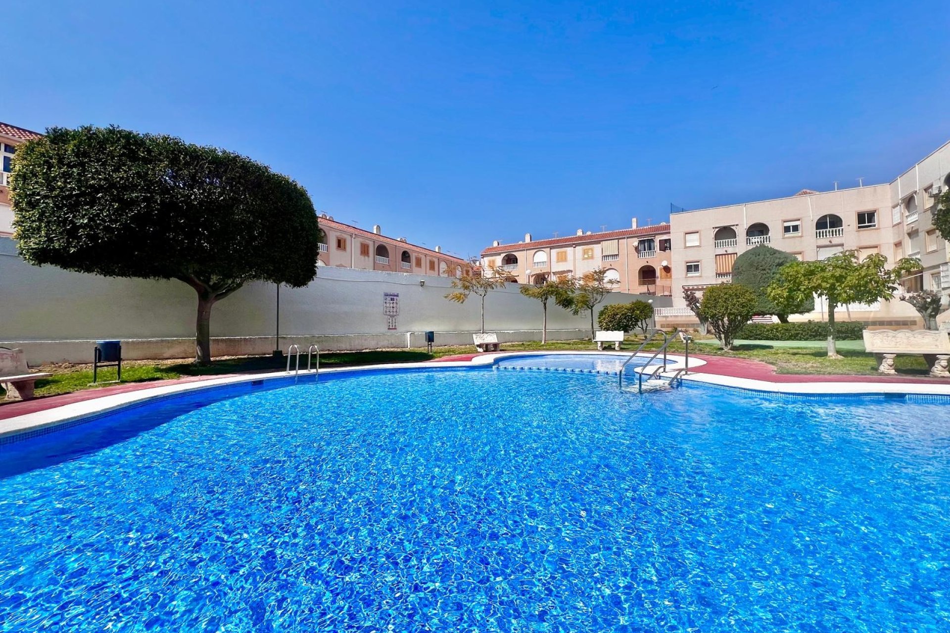 Reventa - Apartment -
Torrevieja - Acequion