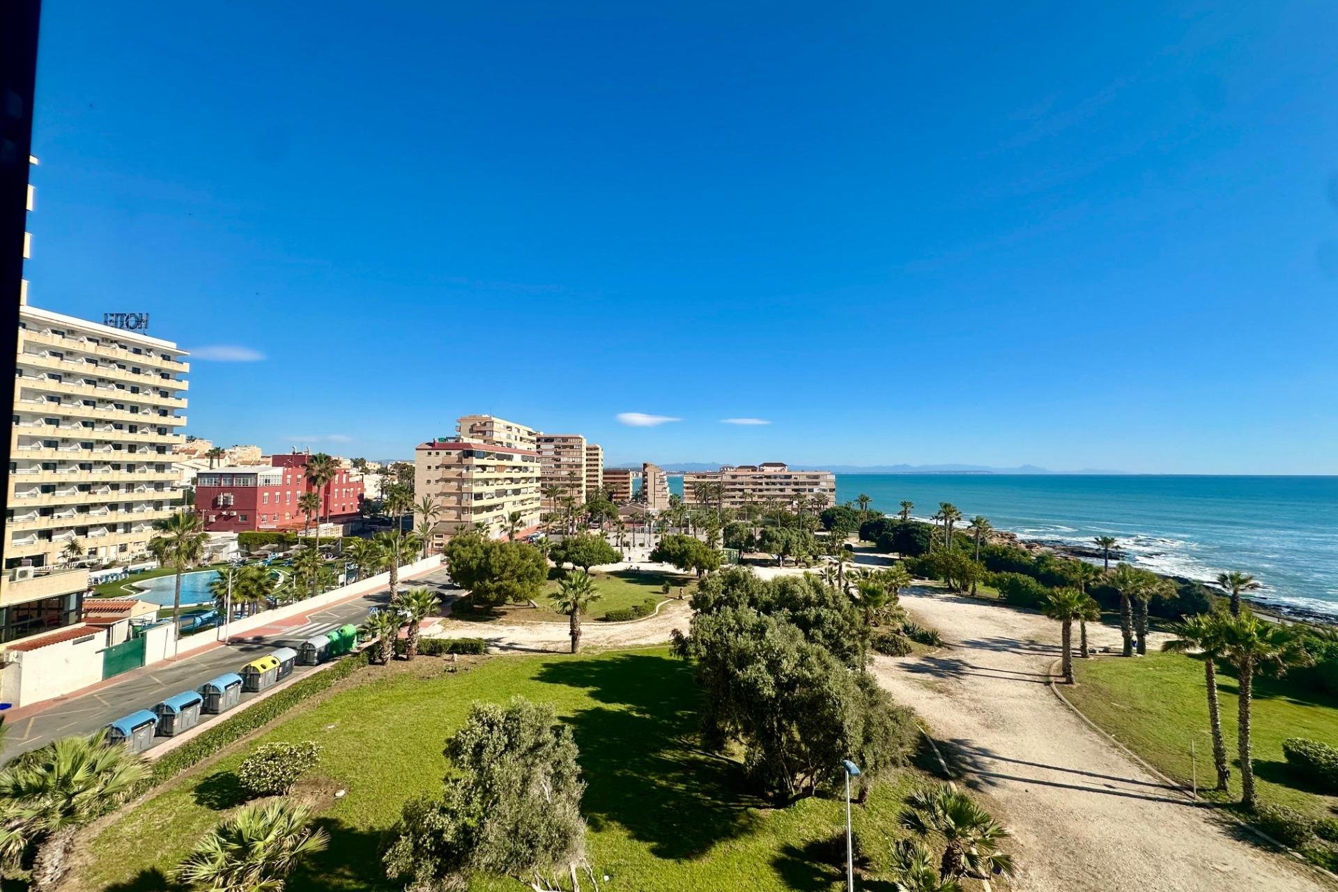 Reventa - Apartment -
Torrevieja - Cabo cervera