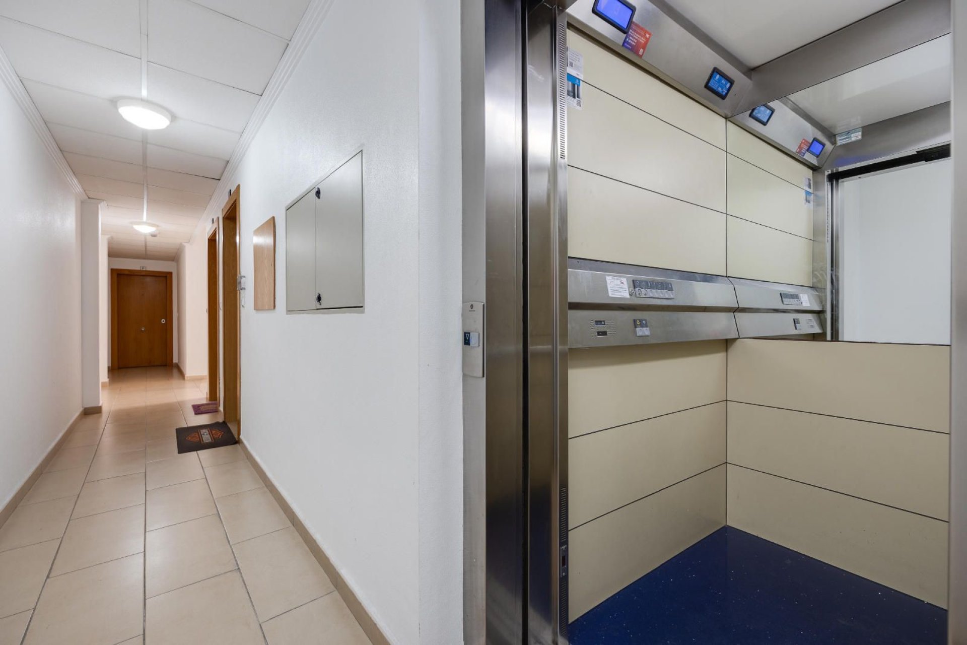 Reventa - Apartment -
Torrevieja - Center