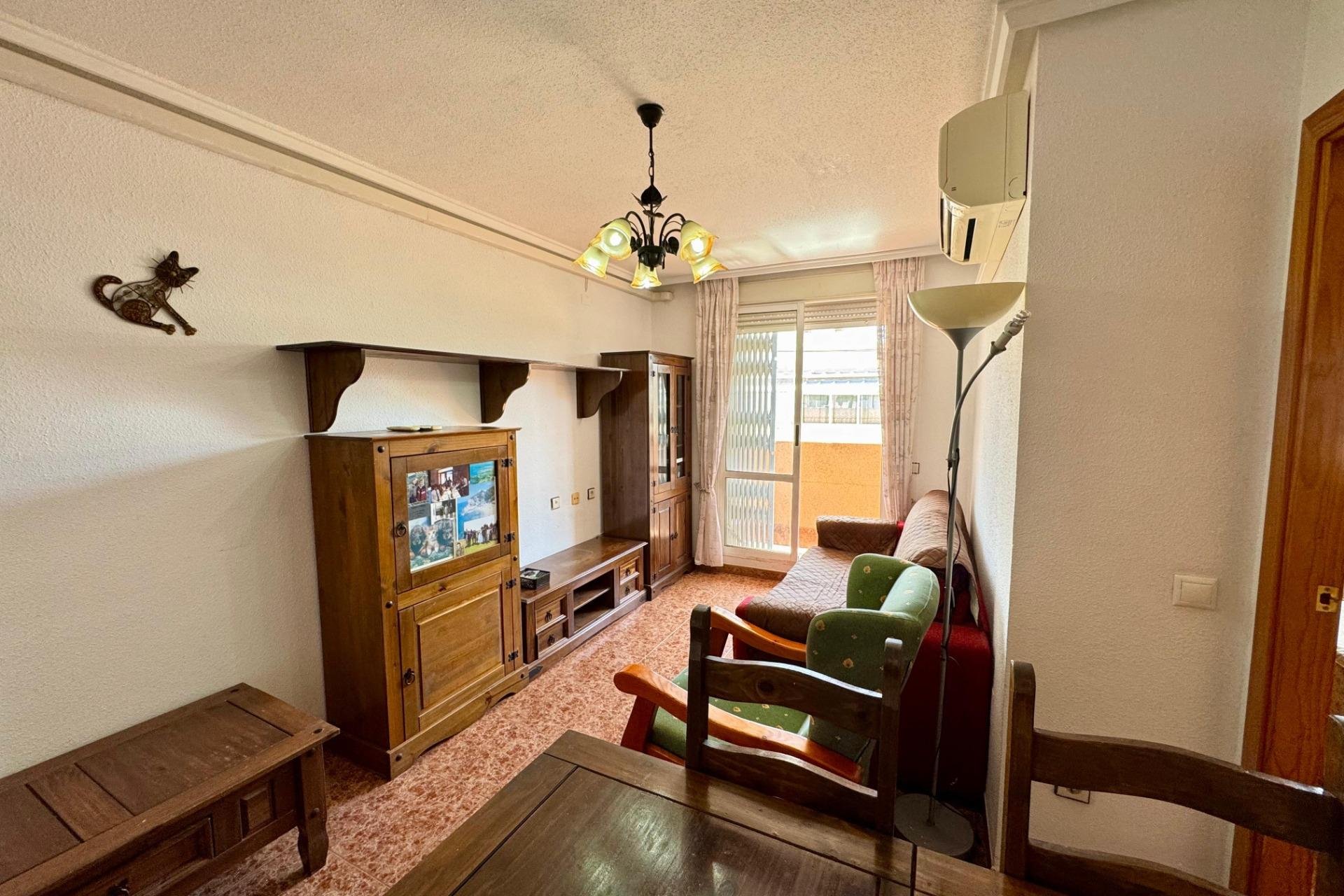 Reventa - Apartment -
Torrevieja - Center