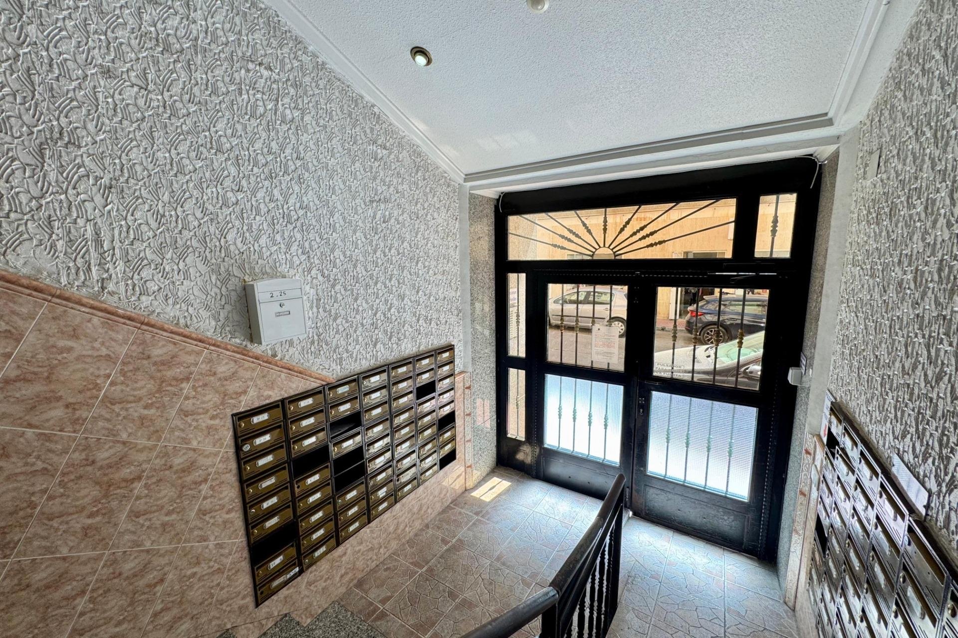 Reventa - Apartment -
Torrevieja - Center