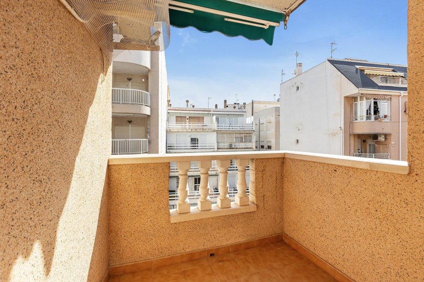 Reventa - Apartment -
Torrevieja - Center