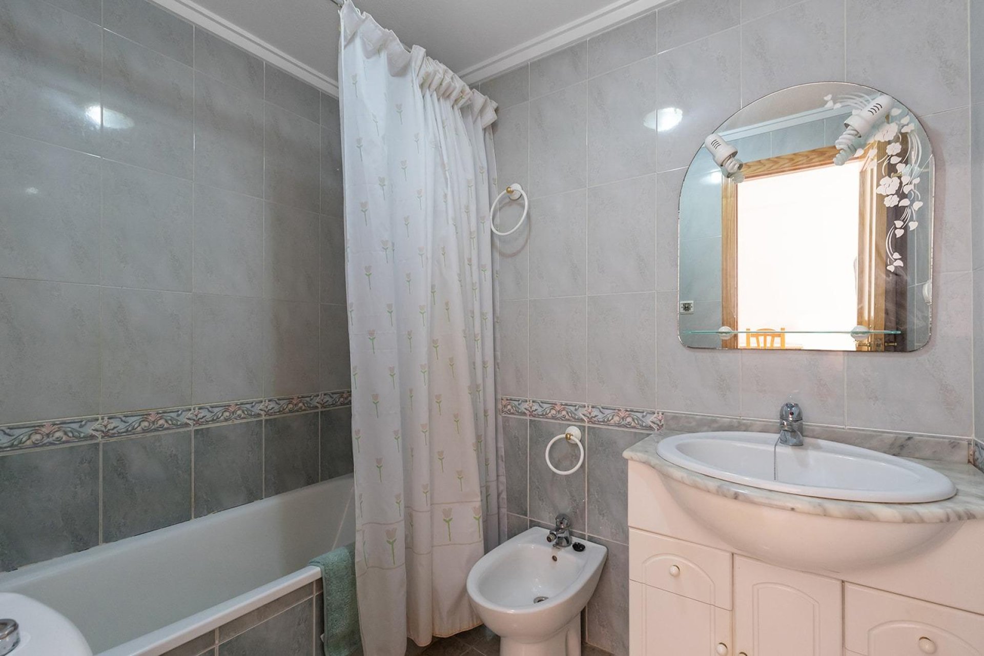 Reventa - Apartment -
Torrevieja - Center
