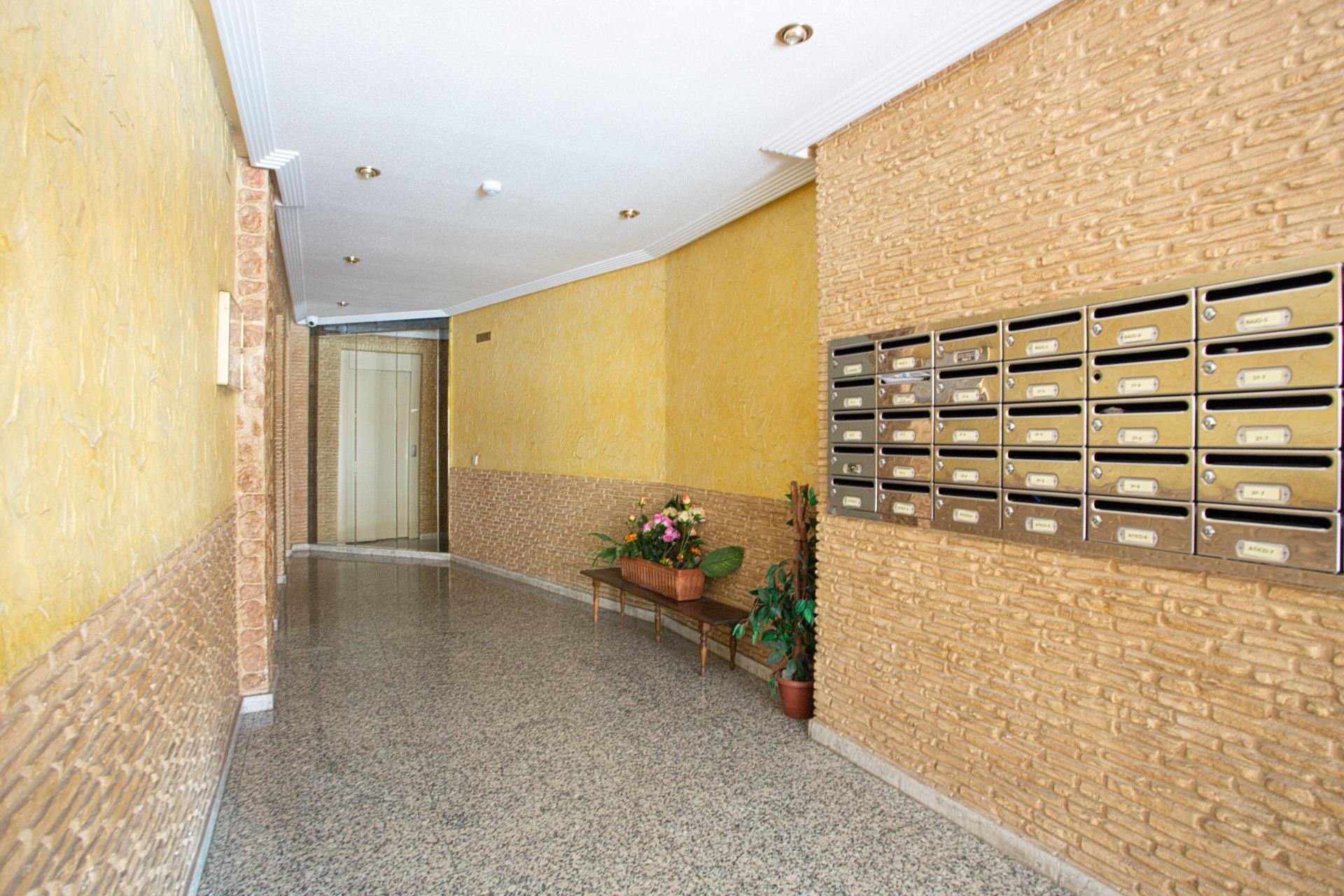 Reventa - Apartment -
Torrevieja - Center