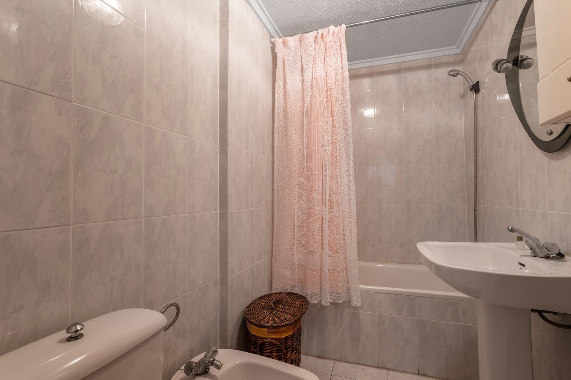 Reventa - Apartment -
Torrevieja - Center