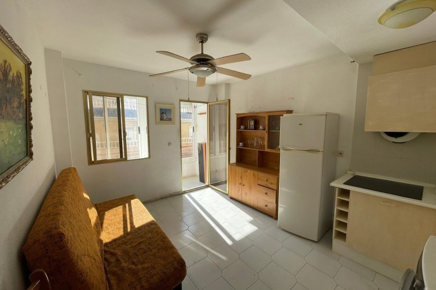 Reventa - Apartment -
Torrevieja - Center