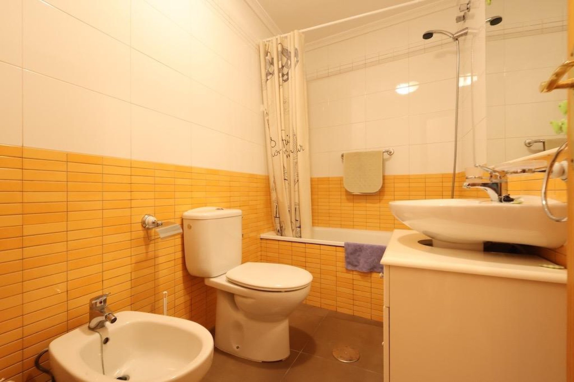 Reventa - Apartment -
Torrevieja - Center