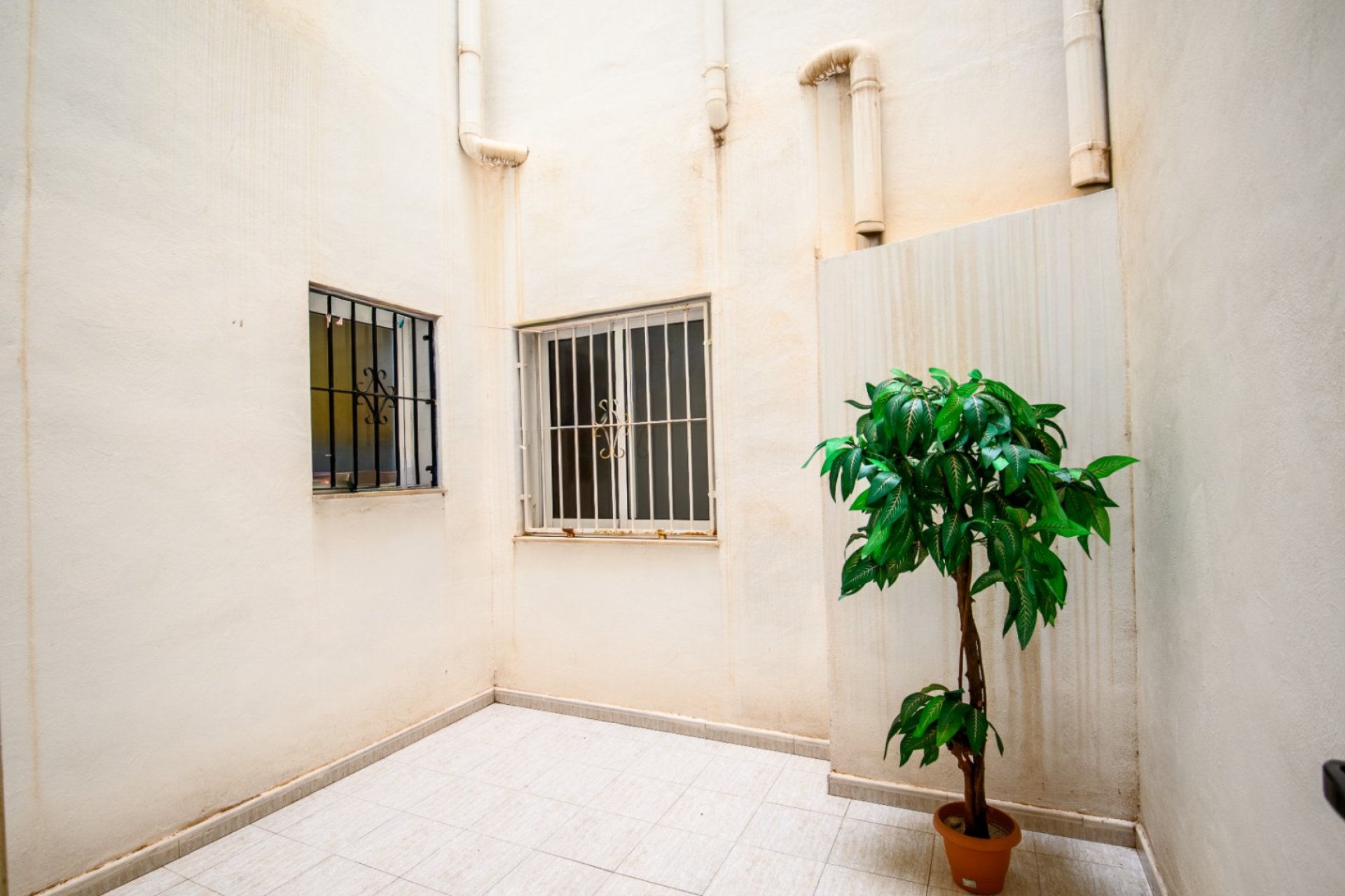 Reventa - Apartment -
Torrevieja - Center