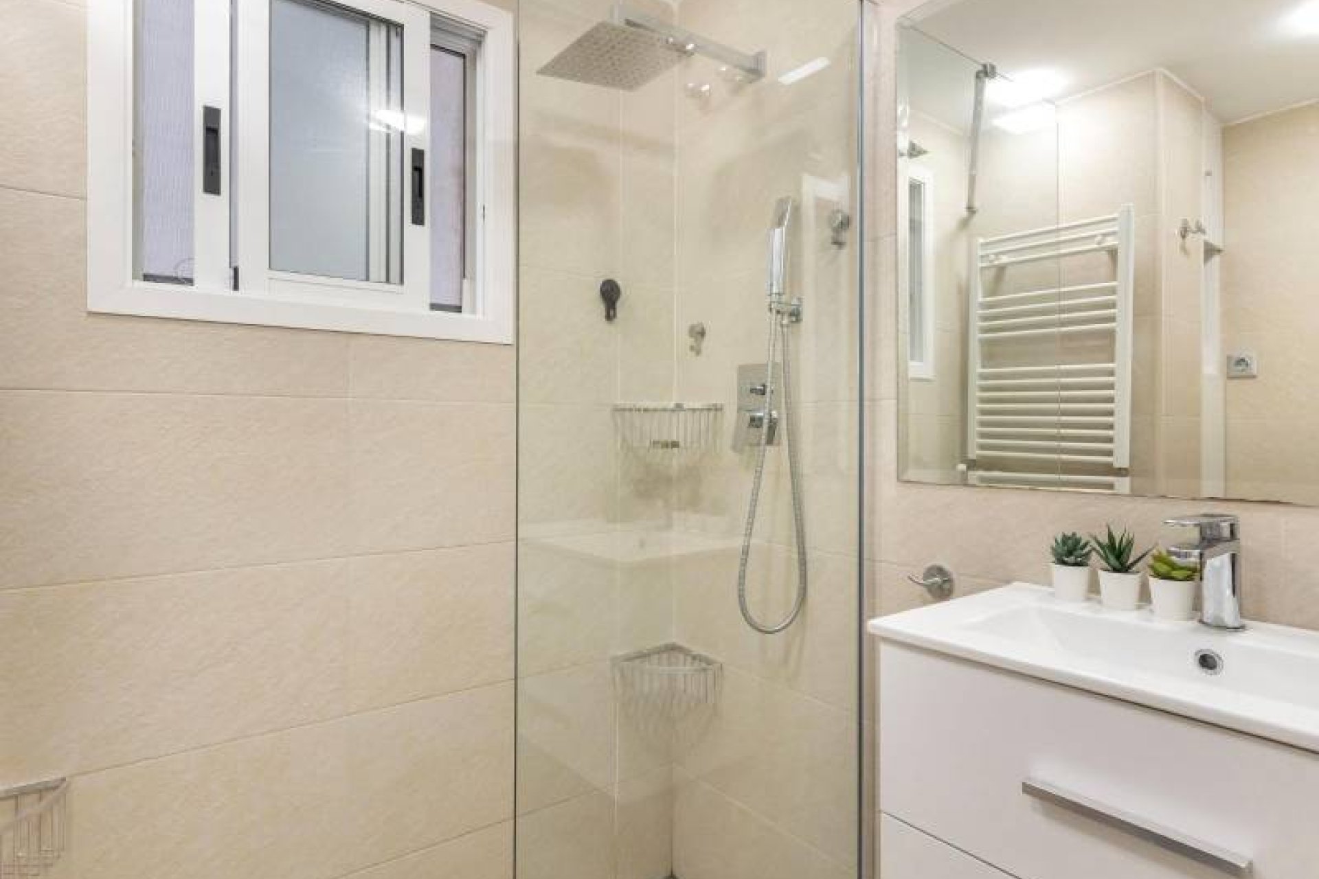 Reventa - Apartment -
Torrevieja - Center