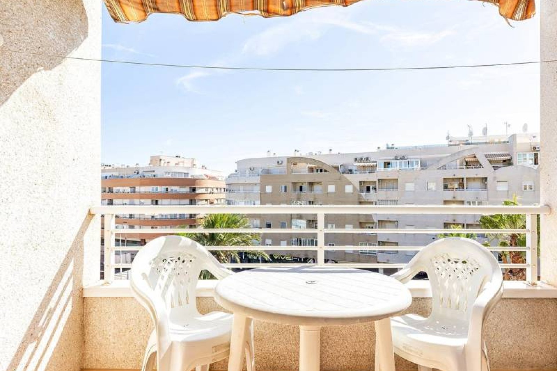 Reventa - Apartment -
Torrevieja - Center