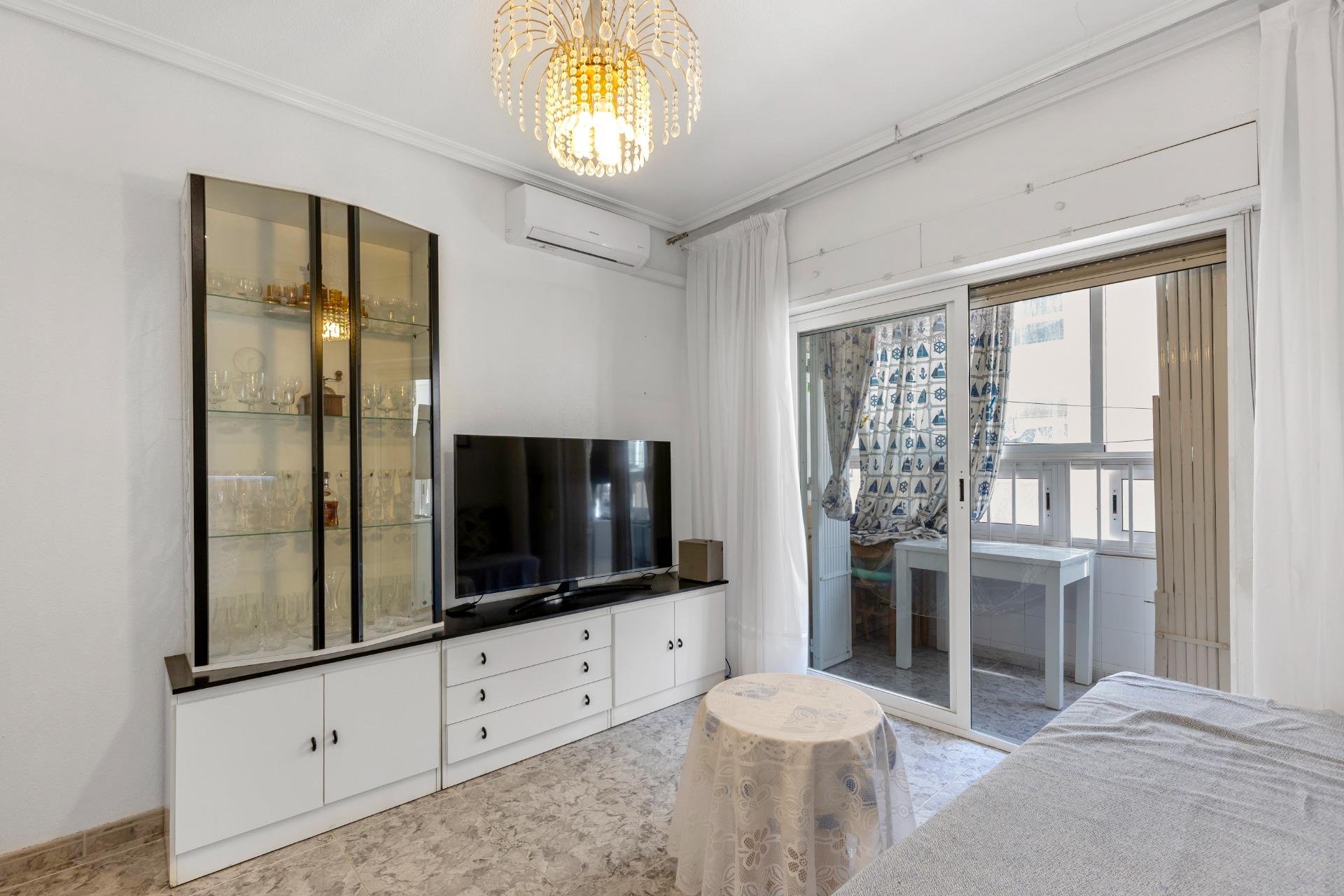 Reventa - Apartment -
Torrevieja - Centro - Muelle Pesquero