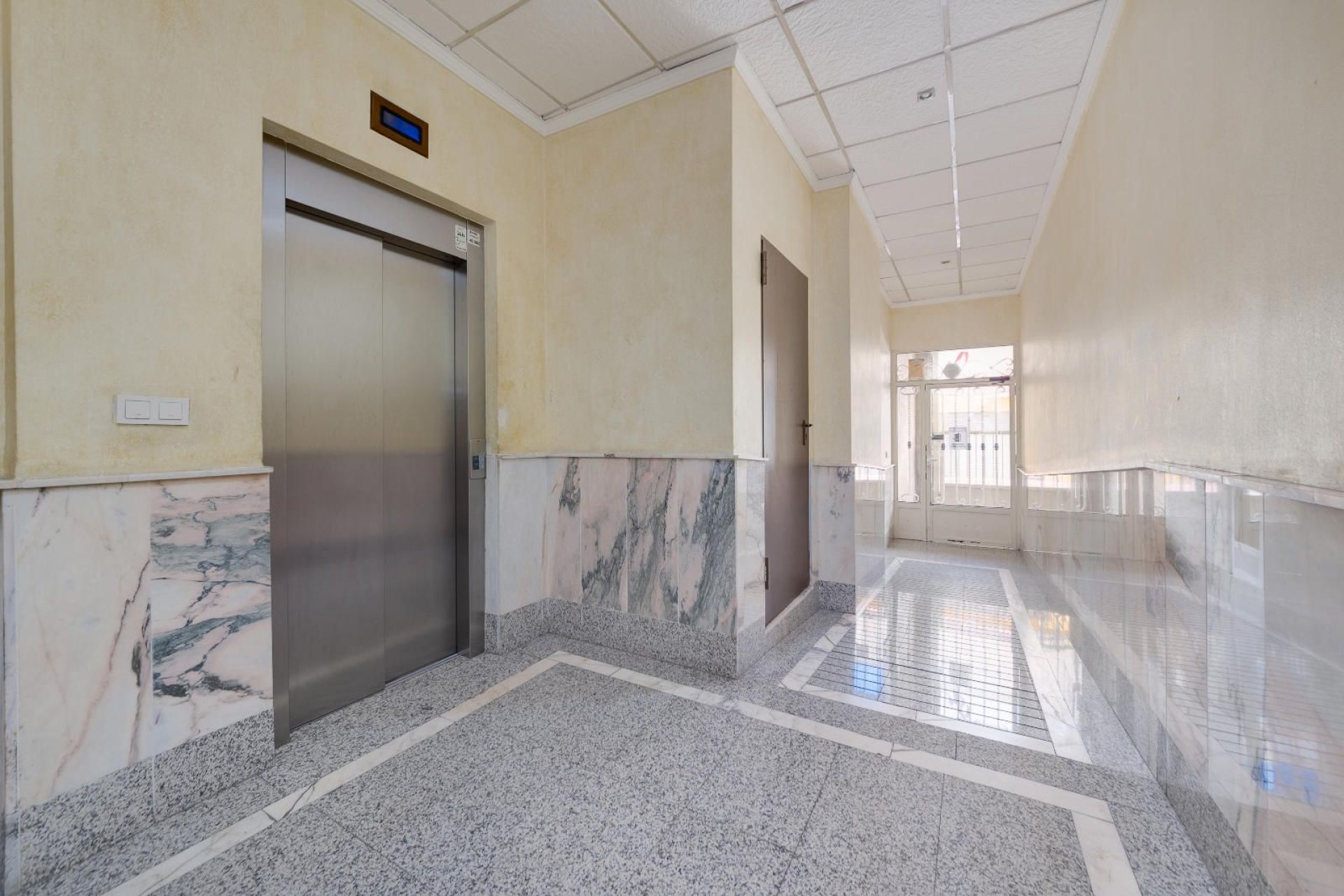 Reventa - Apartment -
Torrevieja - Centro - Muelle Pesquero