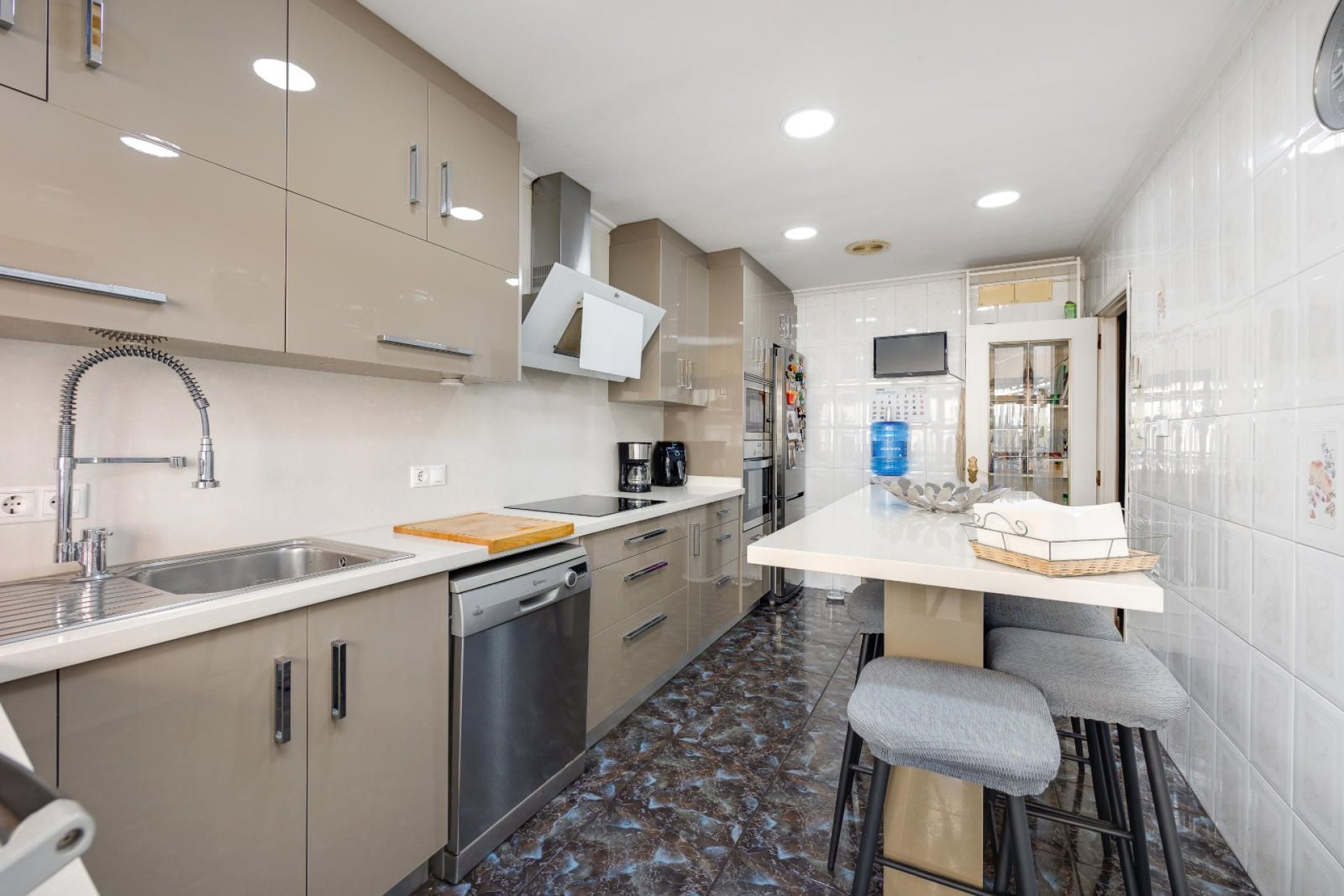 Reventa - Apartment -
Torrevieja - Centro - Muelle Pesquero