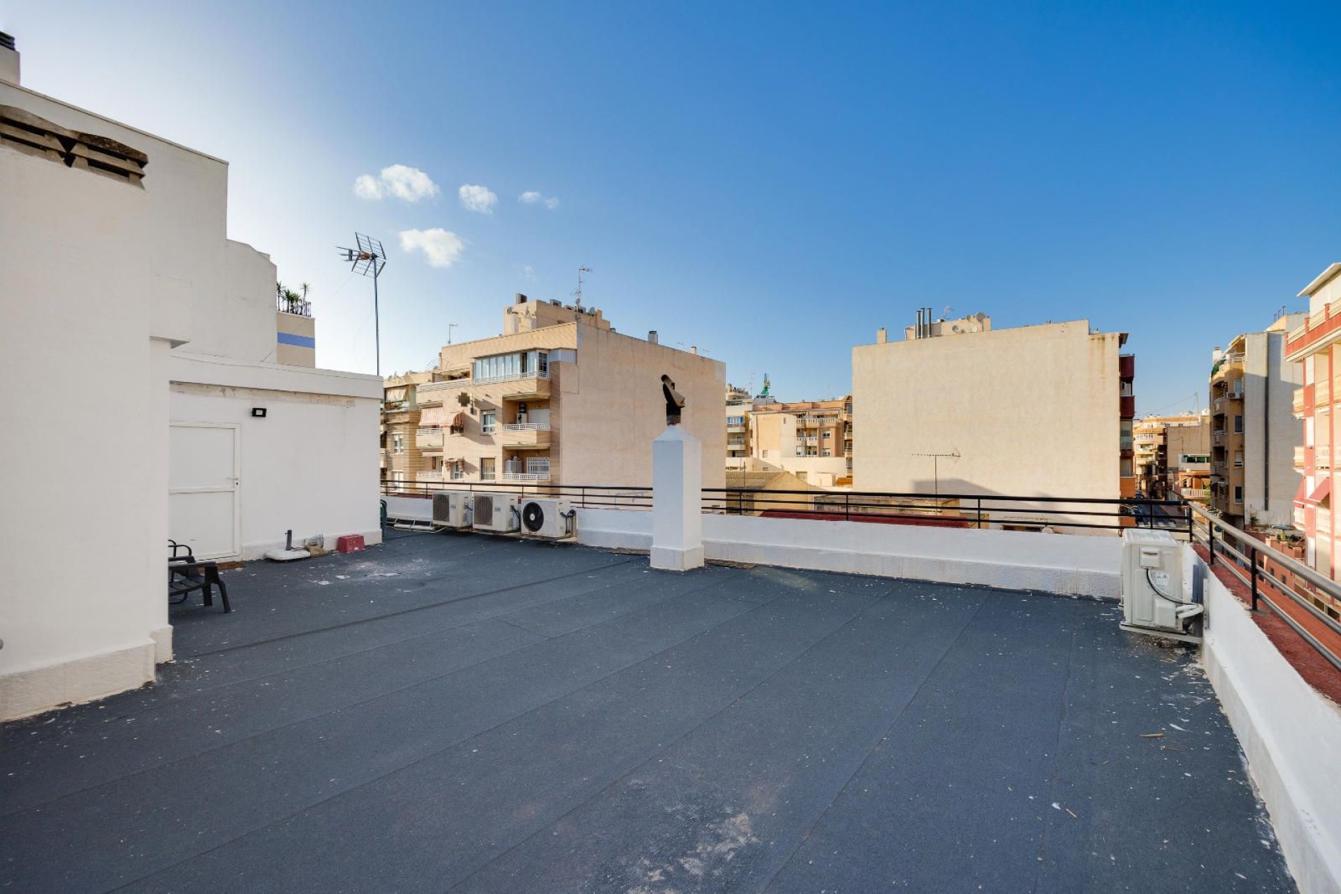 Reventa - Apartment -
Torrevieja - Centro - Muelle Pesquero