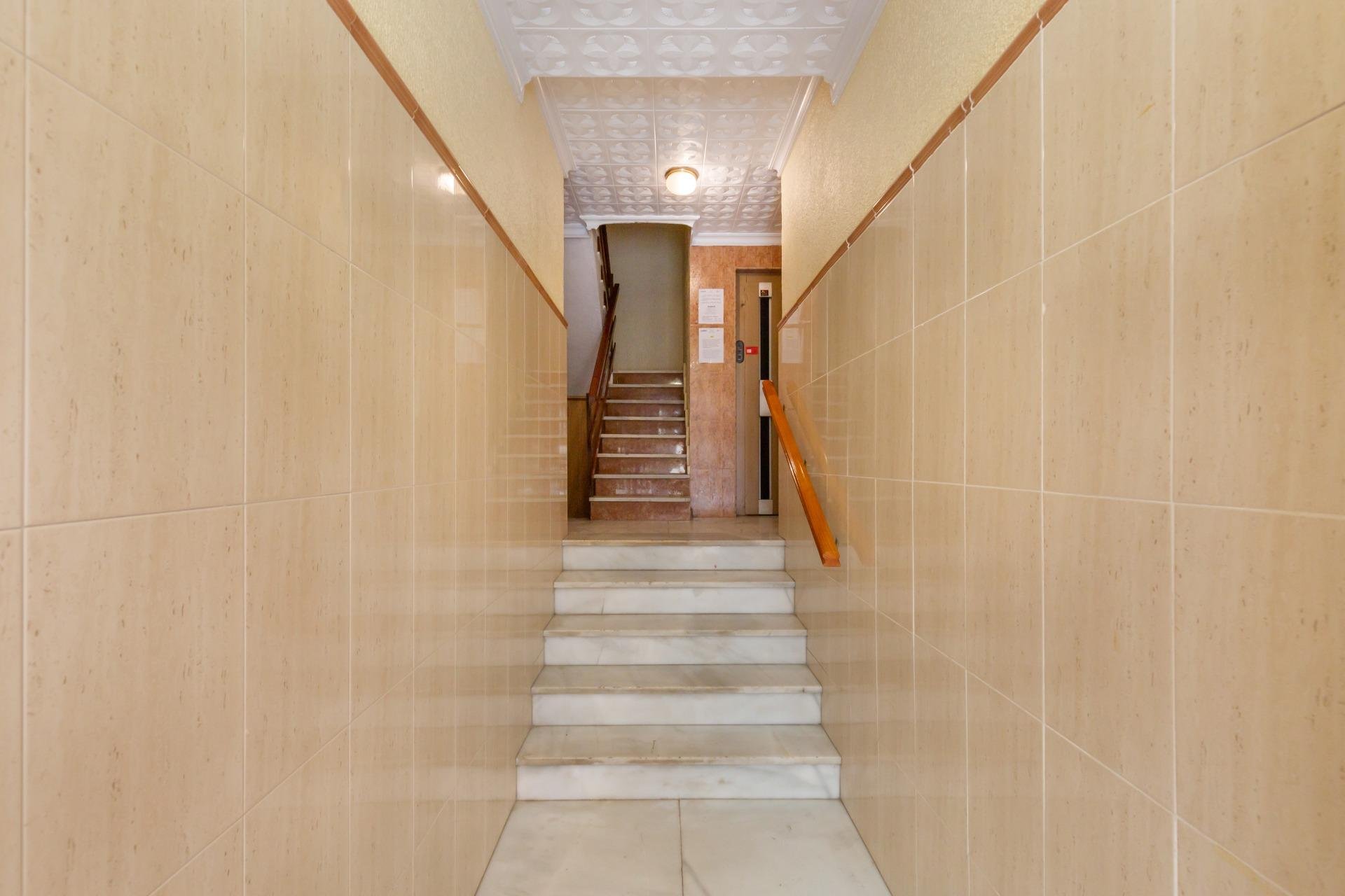 Reventa - Apartment -
Torrevieja - Centro - Muelle Pesquero