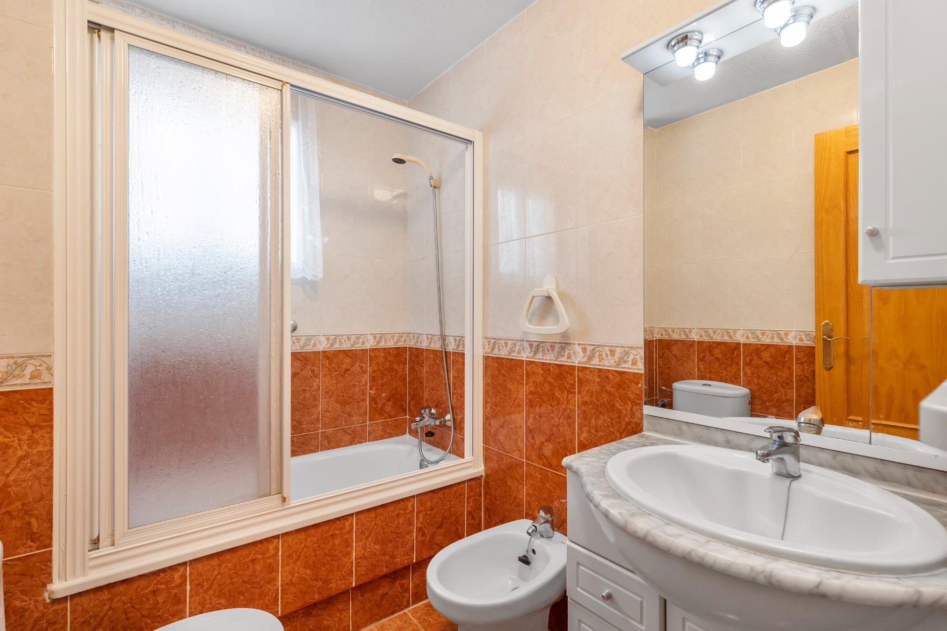 Reventa - Apartment -
Torrevieja - Centro - Muelle Pesquero
