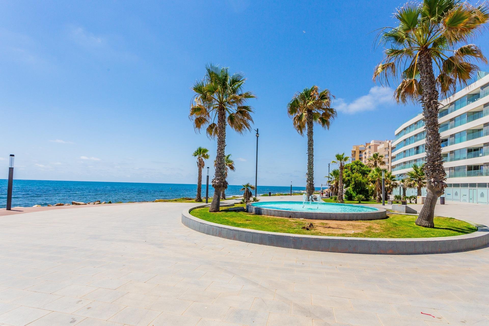 Reventa - Apartment -
Torrevieja - Centro - Muelle Pesquero