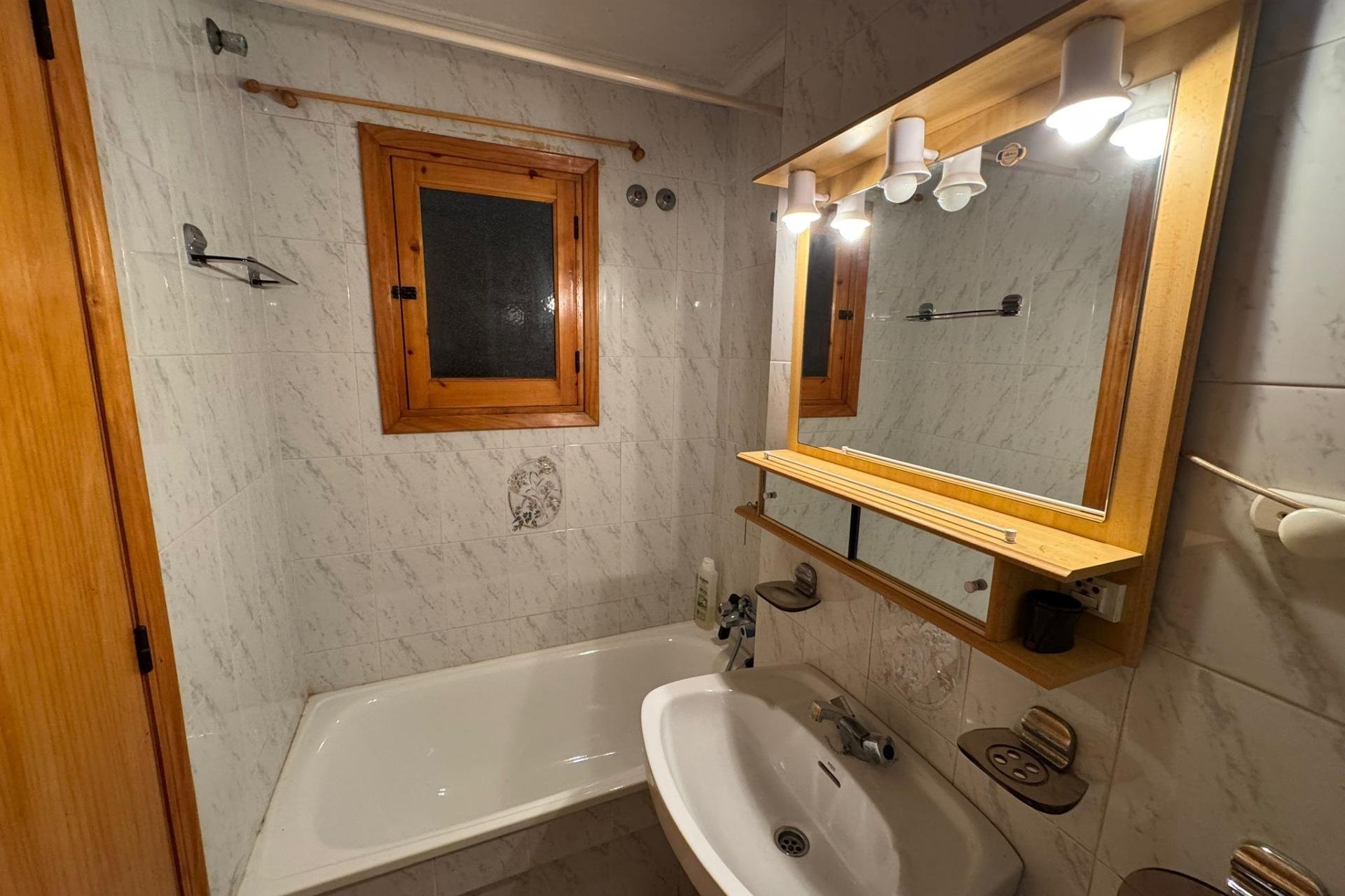 Reventa - Apartment -
Torrevieja - Estacion de autobuses