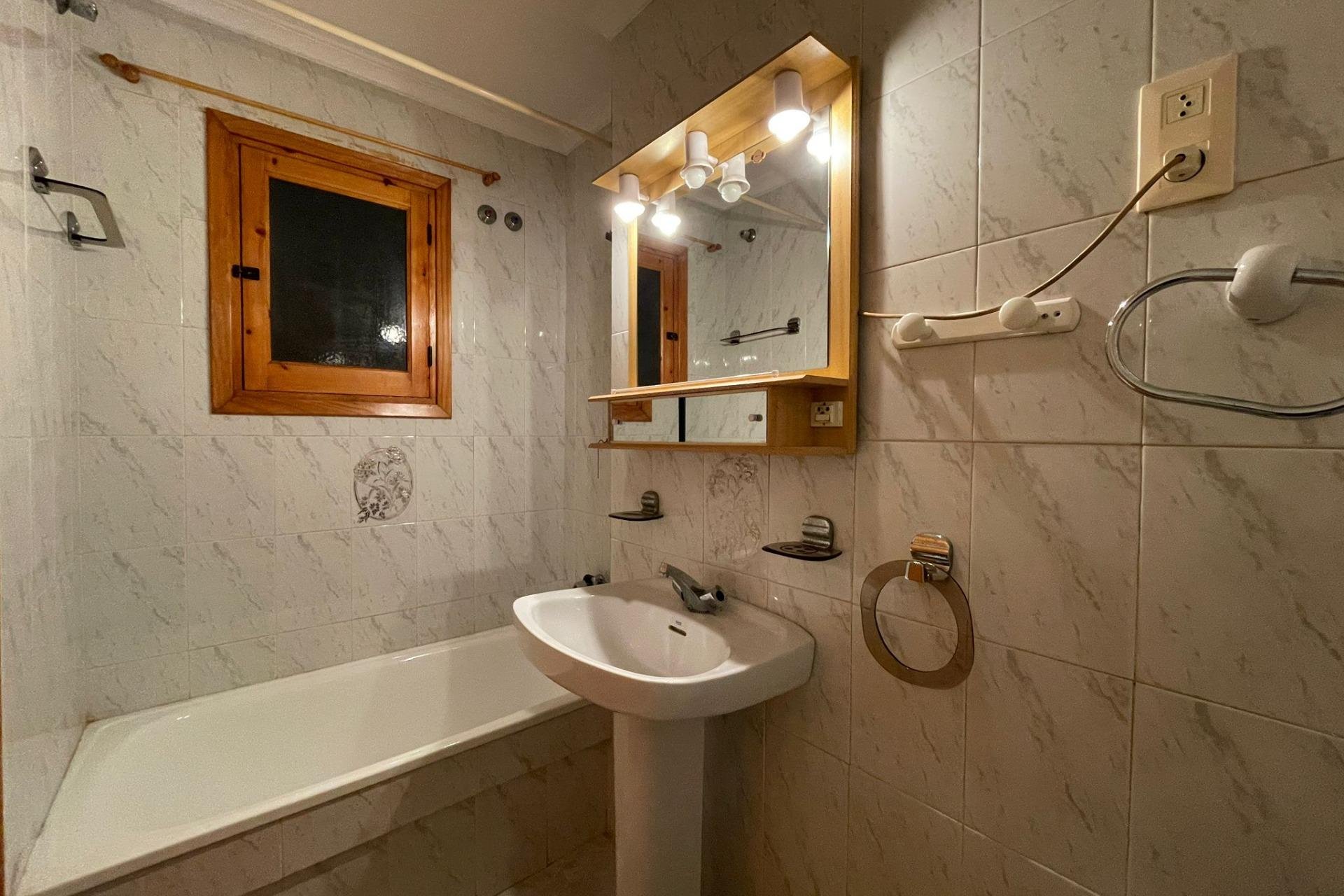 Reventa - Apartment -
Torrevieja - Estacion de autobuses