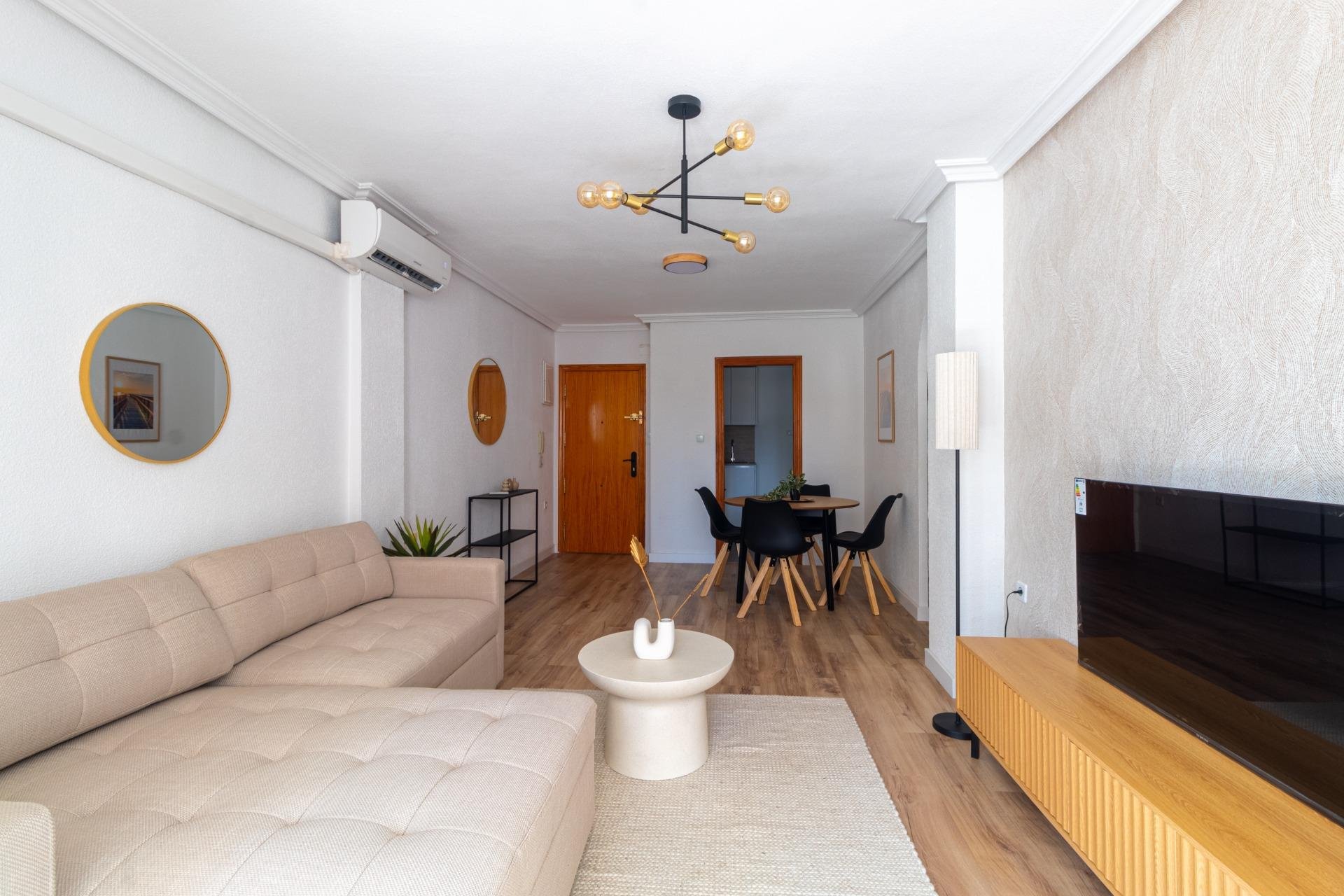 Reventa - Apartment -
Torrevieja - La Mata pueblo