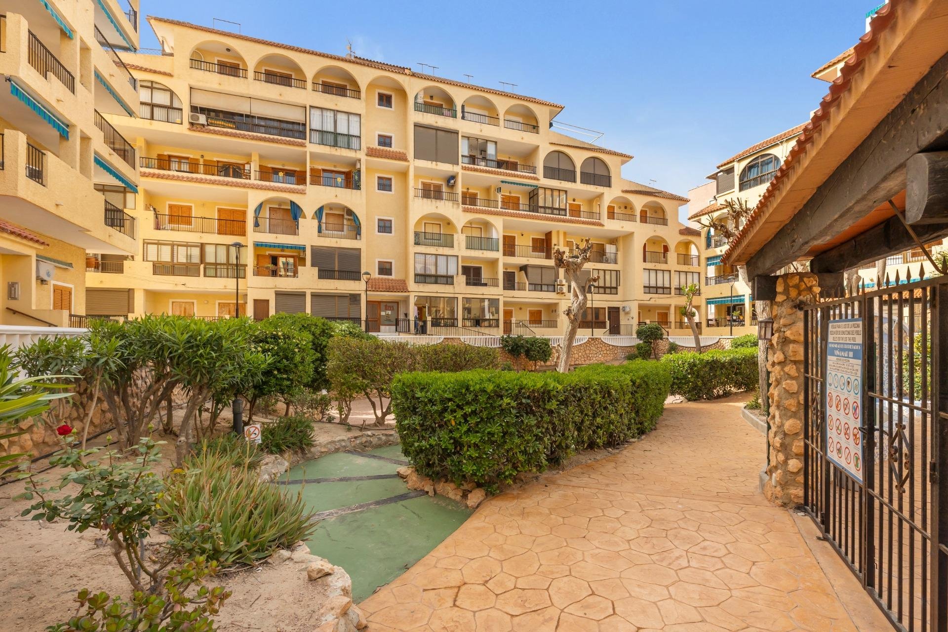 Reventa - Apartment -
Torrevieja - La Mata