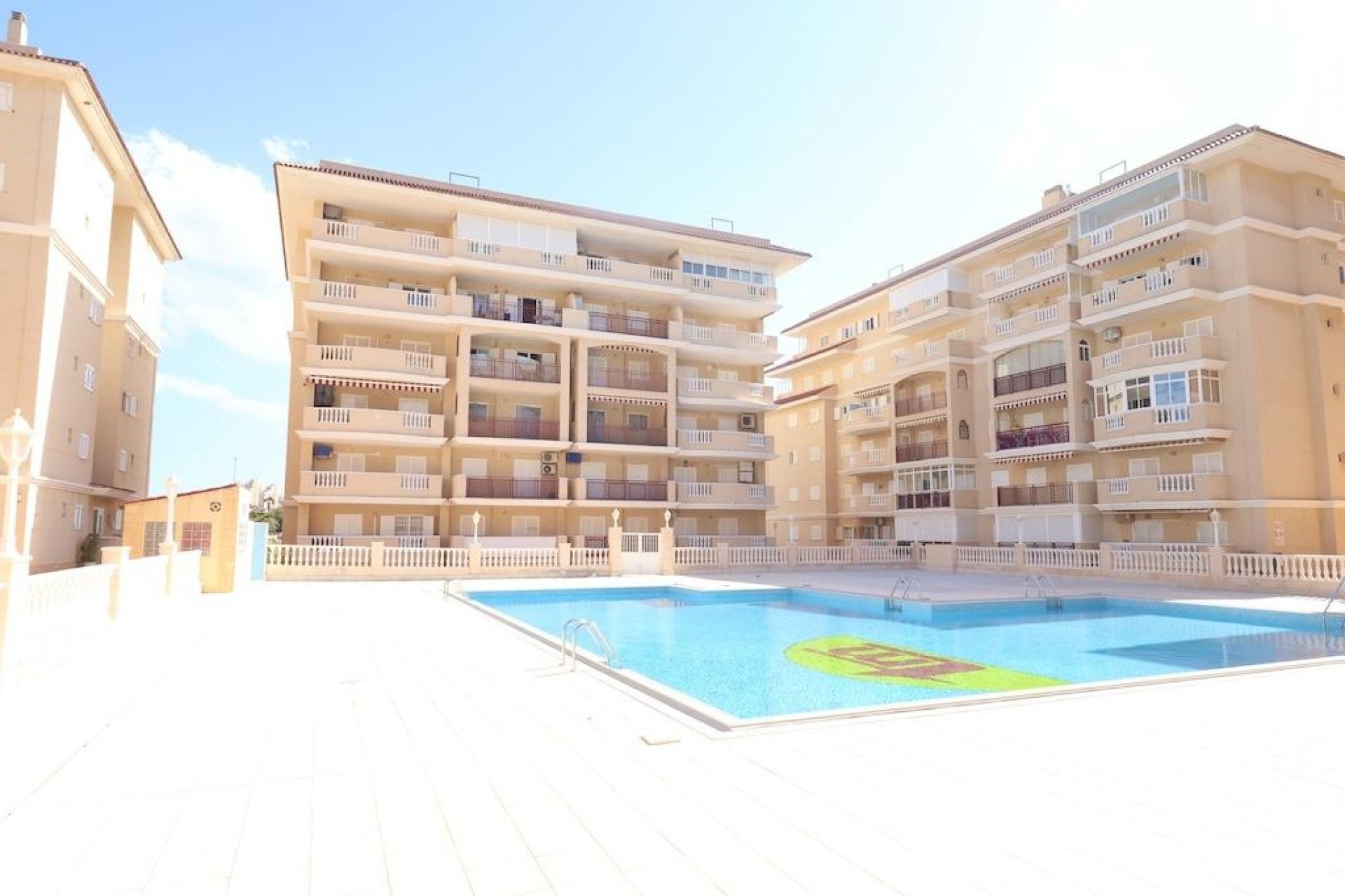Reventa - Apartment -
Torrevieja - La Mata