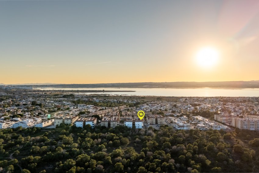 Reventa - Apartment -
Torrevieja - La siesta