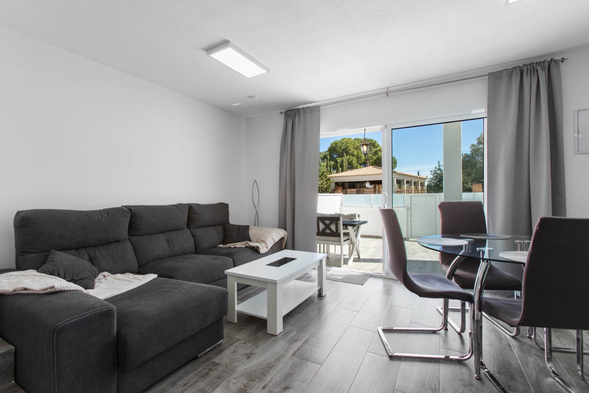 Reventa - Apartment -
Torrevieja - Lago jardin