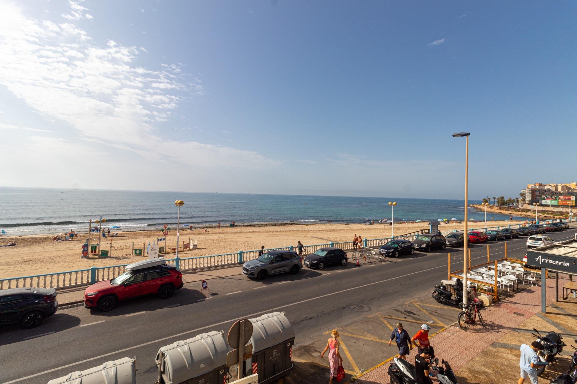 Reventa - Apartment -
Torrevieja - Playa de los locos