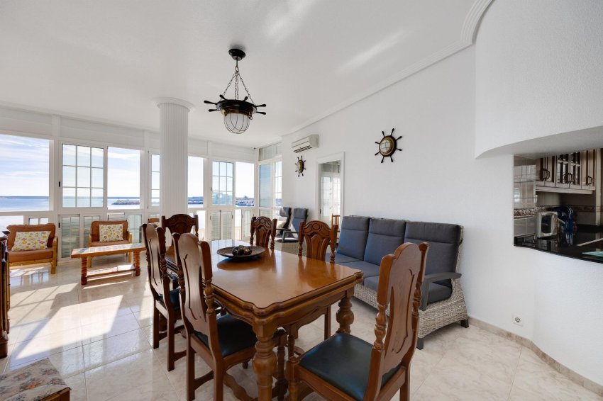 Reventa - Apartment -
Torrevieja - Playa del Acequión