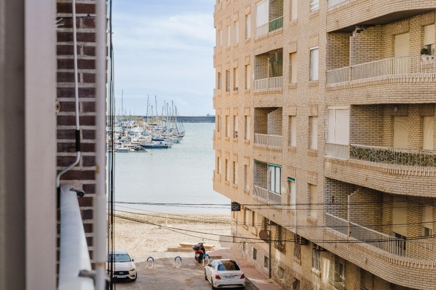 Reventa - Apartment -
Torrevieja - Playa del Acequión