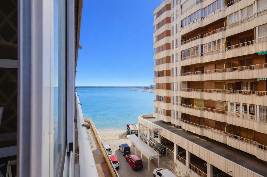 Reventa - Apartment -
Torrevieja - Playa del Acequión