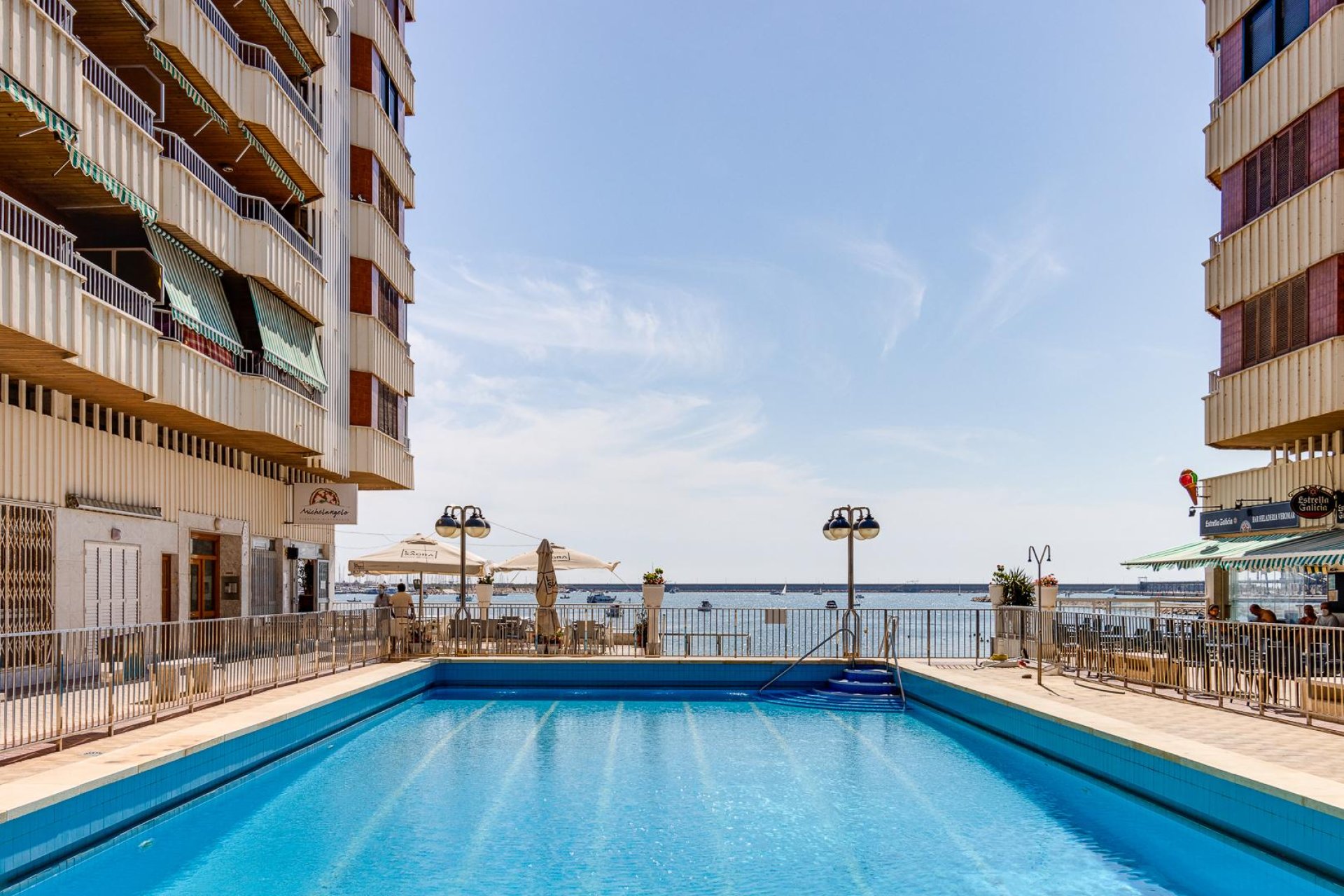 Reventa - Apartment -
Torrevieja - Playa del Acequión