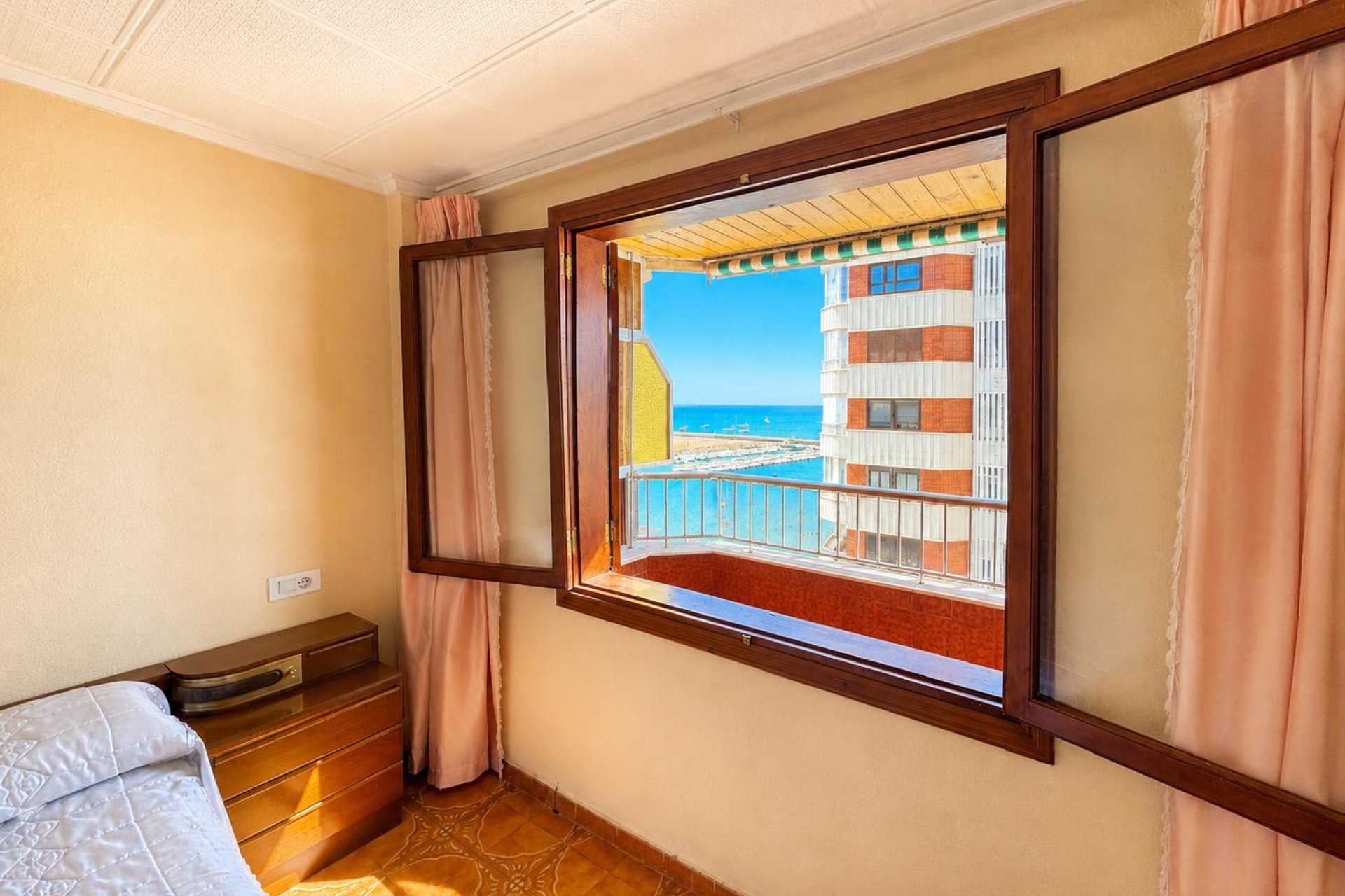 Reventa - Apartment -
Torrevieja - Playa del Acequión