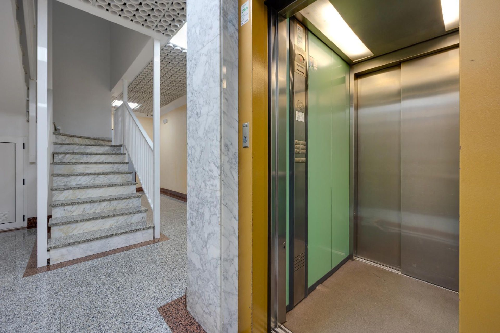 Reventa - Apartment -
Torrevieja - Puerto deportivo marina salinas